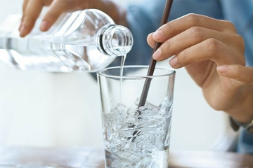 Nguy kịch sau 2 ngày nhịn ăn, uống nước kiềm chữa ung thư