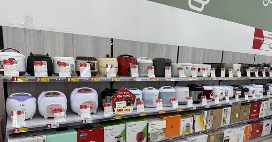 Giá ngang xe máy, nồi cơm điện gần 30 triệu đồng vẫn được săn tìm