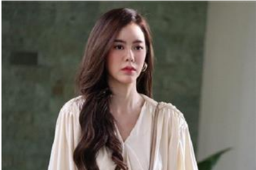 Lúc 12h đêm bắt gặp osin mặc đồ sexy ra ngoài, tôi đi theo thì choáng váng thấy người đàn ông của chị ấy