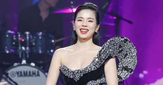 Cái kết khó tin của nữ ca sĩ Việt được mời hát đám cưới mà hét giá đến 300 triệu