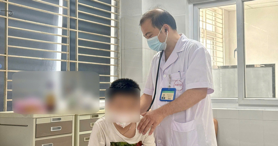 Ho kéo dài nhiều năm, bé trai 10 tuổi phát hiện mắc hen phế quản nặng