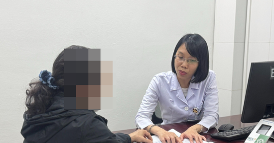 Tuổi xế chiều cô quạnh, người mẹ phải nhập viện vì trầm cảm nặng