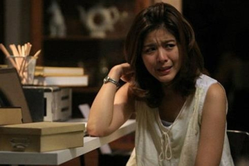 Biết vợ ngoại tình với phi công trẻ, chồng tung chiêu bắt ghen khiến cả đời cô ấy sống trong nỗi ám ảnh