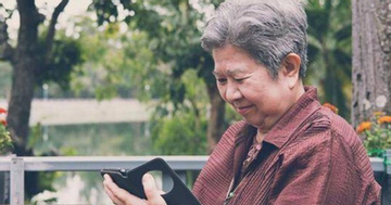 Nghỉ hưu sớm với 12 tỷ đồng trong tay, người phụ nữ bất ngờ quay lại thành phố kiếm sống