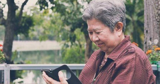 Nghỉ hưu sớm với 12 tỷ đồng trong tay, người phụ nữ bất ngờ quay lại thành phố kiếm sống