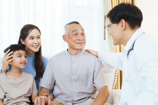 Chiêu trò 'giải độc đường ruột bằng nước tương' khiến hơn 100 người già sập bẫy