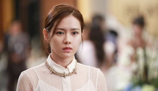 Đổ tội cho chị dâu ăn cắp tiền mẹ chồng, em dâu không ngờ chính mình bị phơi bày