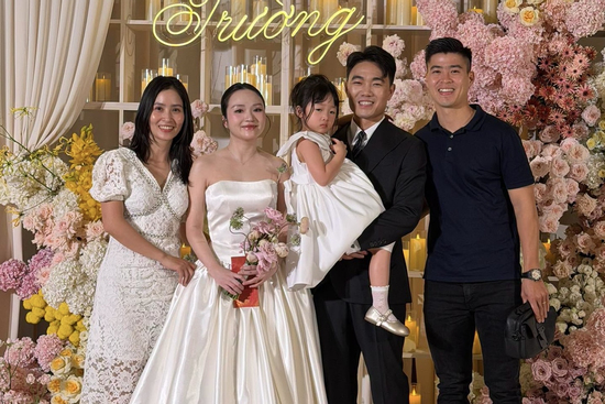 Giới cầu thủ dự cưới tiền vệ Lương Xuân Trường
