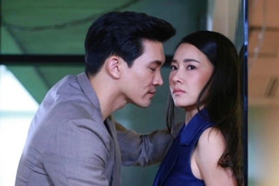 Chiêu trả thù của vợ khiến tôi tởn tới già, hễ nhìn thấy nhân tình là buồn nôn đến tái mặt