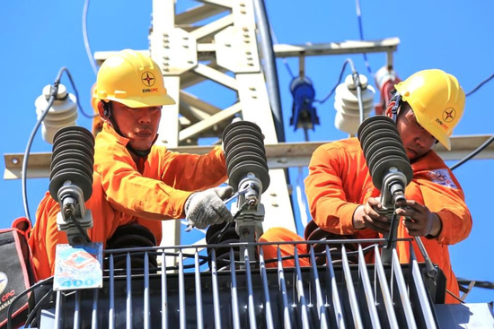 Biểu giá điện sinh hoạt có thể được áp theo thời gian dùng trong ngày