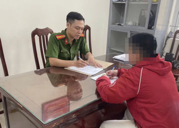 Công an làm việc với shipper kéo lê, hành hung khách nữ ở Hà Nội