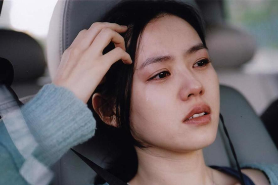 Đang đi chơi cùng con thì bị xin tóc, tôi c.h.ế.t lặng khi biết lý do thật sự