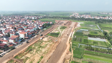 Nhiều nhà đầu tư bất động sản méo mặt vì 'đu đỉnh'