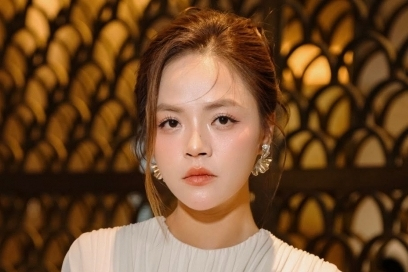 Thu Quỳnh tuổi U40: Ưu tiên sự yên bình, không đòi hỏi chu cấp từ bố của các con