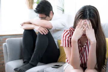 Đêm ở nhà nghỉ với bạn trai là bố đơn thân, anh đòi chia tay vì biết tôi còn trong trắng