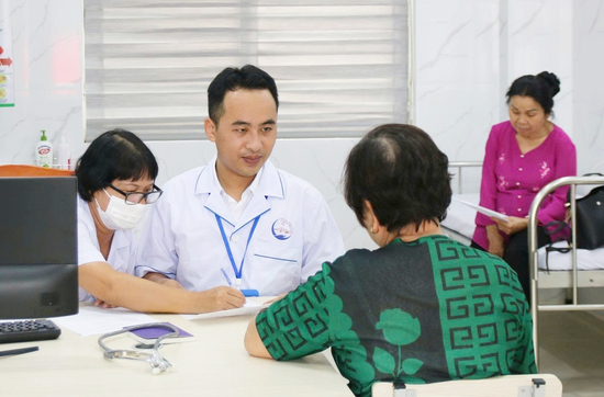 Từ hôm nay, 9,2 triệu người Hà Nội được khám sức khỏe miễn phí