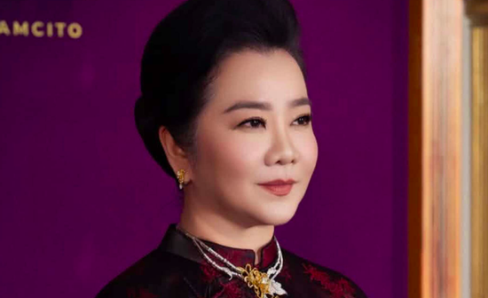 Bất ngờ thân thế người đóng mẹ ruột Nam Phương Hoàng hậu trong phim có Hà Tăng