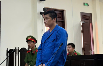 Bé trai 7 tuổi ngủ gầm cầu thang bệnh viện và chuỗi ngày bị cha ép bán vé số, bạo hành