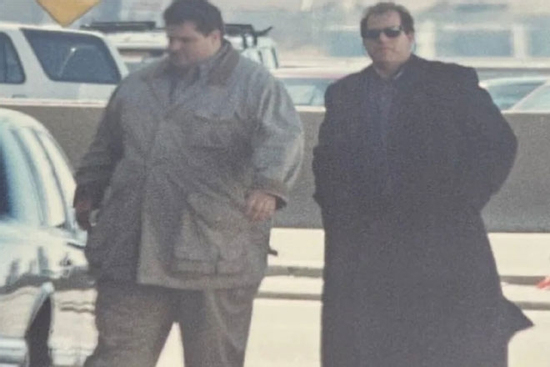 Cựu đặc vụ FBI từng nặng 227kg hé lộ lớp ngụy trang đặc biệt đánh lừa trùm mafia