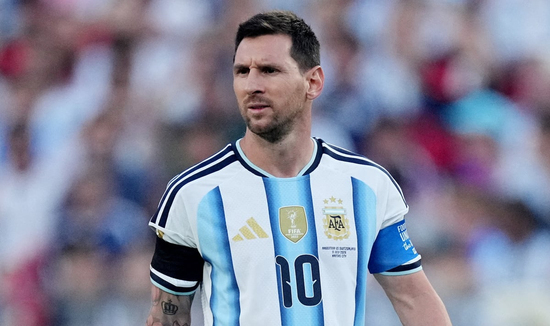 Ronaldo: 'Tây Ban Nha cho Messi trận thua thảm hại'