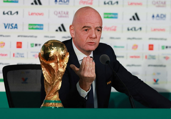 World Cup 2026 lãi chưa từng có, Chủ tịch FIFA vẫn bị chỉ trích