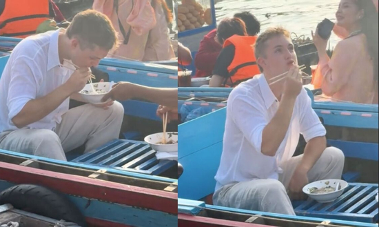 Clip chàng Tây đẹp trai lóng ngóng cầm đũa ăn bún ở chợ nổi 'gây mê' dân mạng