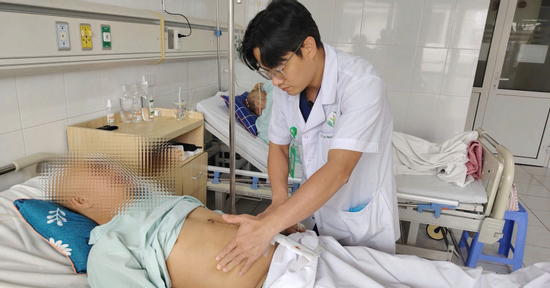 Đau bụng kéo dài, đi khám nhiều nơi mới biết mắc ung thư tiên lượng sống chỉ 10%