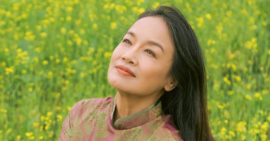 Diễn viên Tú Oanh U60 xin nghỉ hưu sớm, làm nông dân ở mảnh vườn 3.000m2