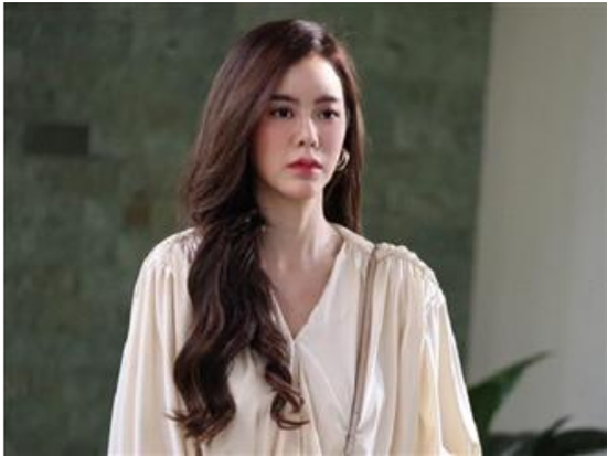 Bị cả thiên hạ cười mỉa vì lấy chồng 84 tuổi, gái trẻ khiến vạn người quay xe khóc nghẹn khi hé lộ sự thật bên trong