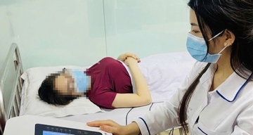 Căn bệnh cứ 3 phụ nữ có 1 người mắc khiến chị em không dám cười to