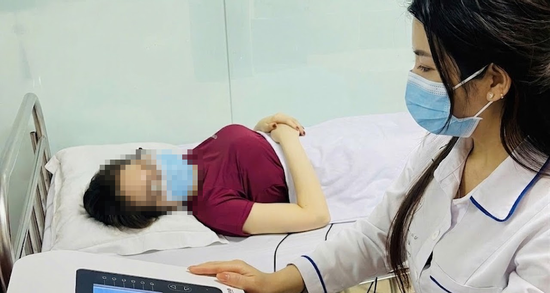 Căn bệnh cứ 3 phụ nữ có 1 người mắc khiến chị em không dám cười to