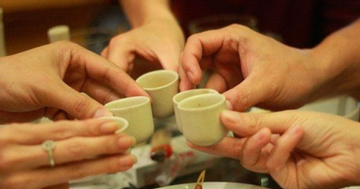 Chồng đi nhậu 4 buổi mỗi tuần, tôi làm một việc khiến anh từ đó “chừa” rượu bia
