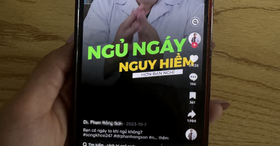 Xem TikTok về một dấu hiệu khi ngủ, vợ lập tức giục chồng đi viện vì lo đột tử