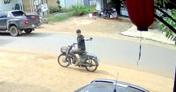 Bắt giữ nghi phạm cầm súng đe dọa nhóm người đuổi theo đòi 500.000 đồng