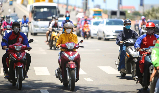 Dự báo thời tiết Hà Nội ngày mai 11/8: Nắng nóng gay gắt, nhiệt độ cao nhất 38°C