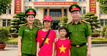 Hôn nhân 17 năm ngọt ngào và đầy thử thách của vợ chồng trung tá, thượng tá