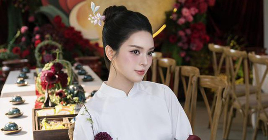 Cuộc sống làm dâu miền Tây trong biệt phủ của mỹ nhân showbiz, cưới không cần sính lễ