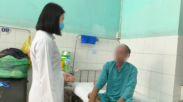 Tự ý sử dụng thuốc nhỏ mắt, người đàn ông rơi vào nguy kịch
