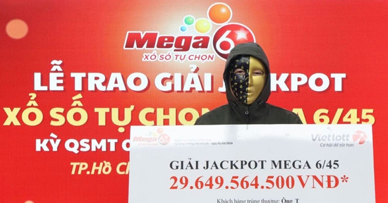 Mua vé khi ngồi uống cà phê, khách trúng độc đắc Vietlott gần 30 tỷ