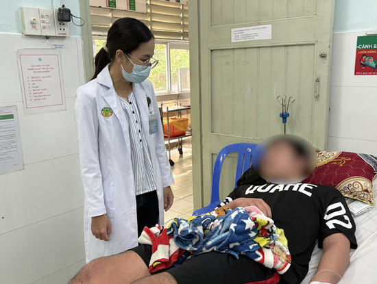 Sốt xuất huyết gây biến chứng nặng ở trẻ thừa cân, béo phì