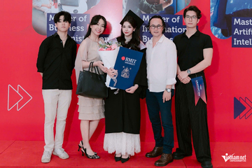 Ca sĩ Thùy Dung vỡ òa tin vui bất ngờ và niềm tự hào về 3 người con