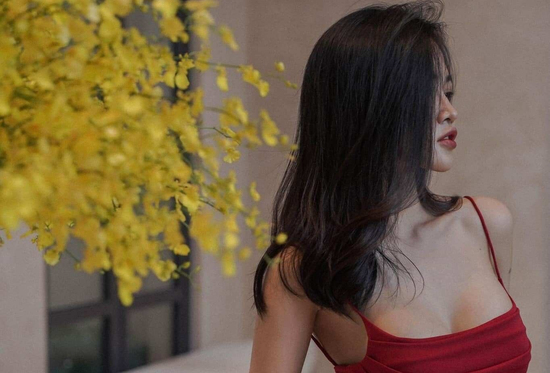 Rời quê lên phố học Đại học, sau 10 năm mẹ đảm 9X Quảng Ngãi xây được biệt phủ 16 tỷ