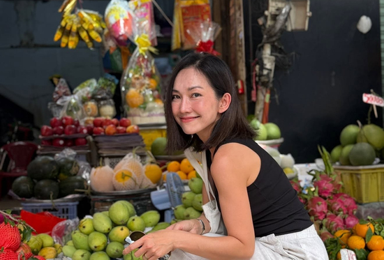 Mẹ đơn thân Vbiz được doanh nhân Việt kiều hết lòng yêu thương, sang Mỹ xây tổ ấm nhưng có cái kết buồn