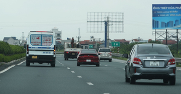 Để tránh bị phạt lỗi không giữ khoảng cách, tài xế cần nhớ điều này