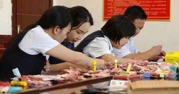 Cụ ông 80 tuổi xé nát hơn 1 tỷ đồng tiền tiết kiệm: Hơn 10 nhân viên ngân hàng phải làm việc suốt 20 ngày để cứu vãn