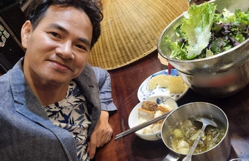 Mâm cơm nhà cục trưởng Xuân Bắc gây chú ý vì một điều giản dị này