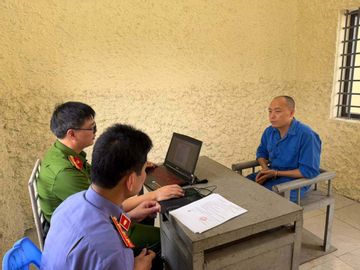 Bị Khánh 'Sky' chửi bới, vì sao 'Vua Quạt' vẫn bị khởi tố?