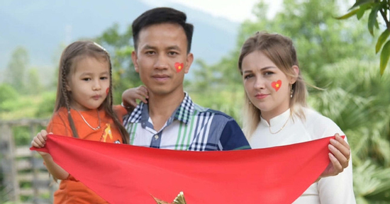 Lấy chồng Việt hơn 16 tuổi, cô gái Nga quyết về Bắc Ninh làm dâu sau một biến cố