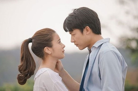 Về ra mắt nhà người yêu, gái trẻ tái mặt trước câu nói thì thầm của mẹ anh ấy