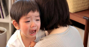 “Mẹ không cần cháu nữa”: Câu nói của bà nội khiến bé trai 3 tuổi liên tục gặp ác mộng, cầu xin mẹ đừng đi
